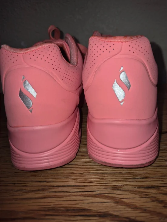 Skechers Uno- Stand On Air, Women's Size 6 , Vibrant Coral - Picture 2 of 5